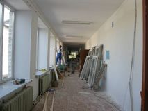 Коридор 2 этажа во время ремонта